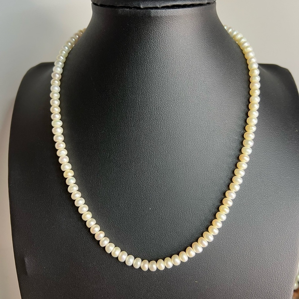 Vintage Cultured Button Pearl 10K Gold “ C” Clasp Necklace 18” B1